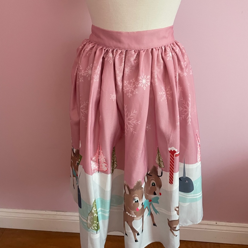TOBS “Reindeer Love” Skirt in Pink - Picture 4 of 11